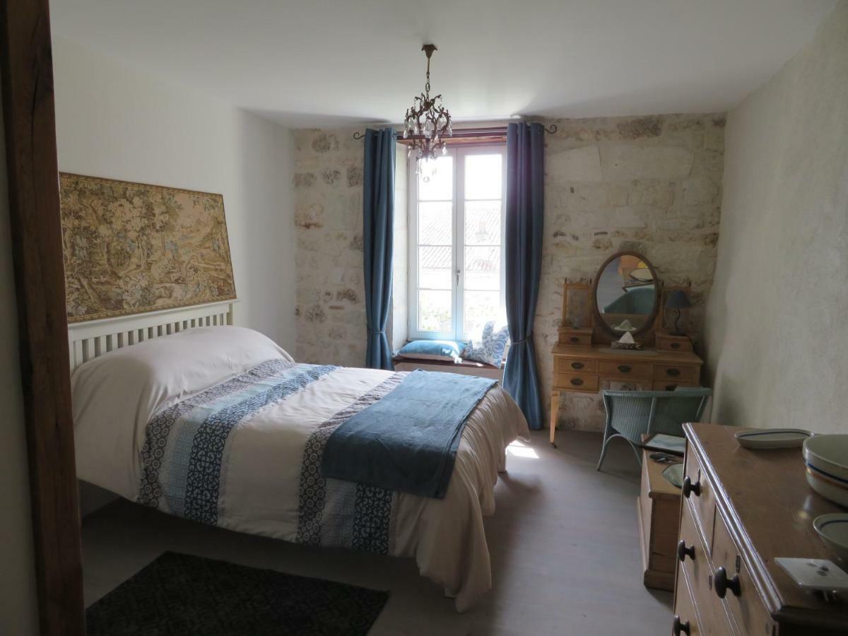 Apartment Bellevue Aubeterre-sur-Dronne Exterior foto